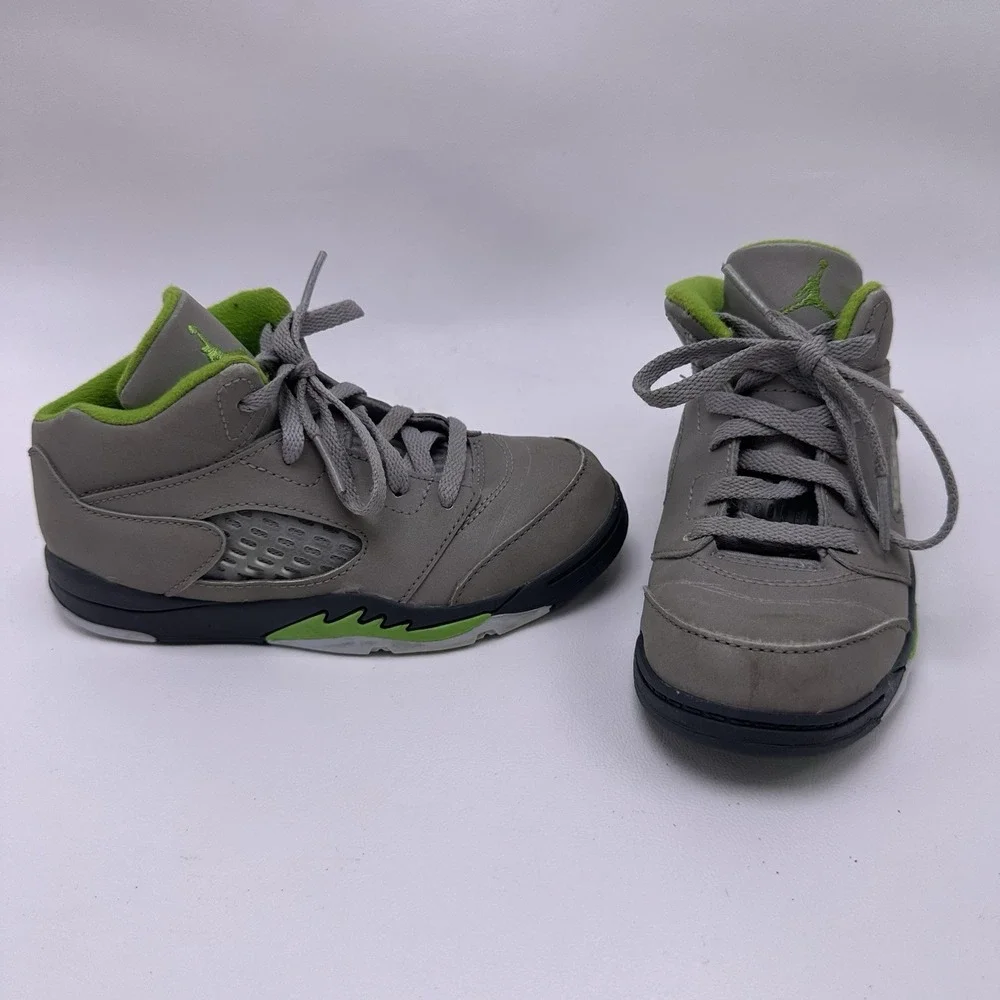 Nike Air Jordan 5‎ Retro Boys Size 10C Gray Athletic Shoes Green DQ3736-003